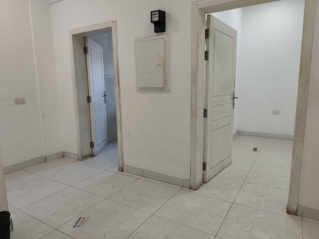 Manama, Apartments, Flats, Houses & Villas, BHD 180/year,  1 BR,  Sagaya:- Studio Flat On Rent With Ewa..