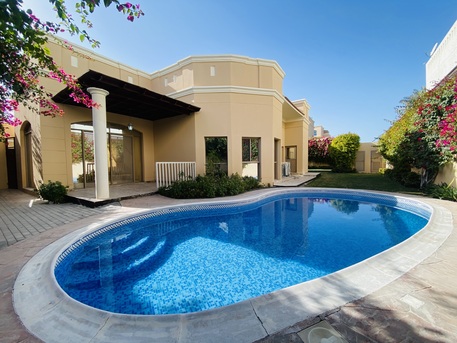 Janabiya, Villas, BHD 1100,  Well Maintained Villa With Private Pool