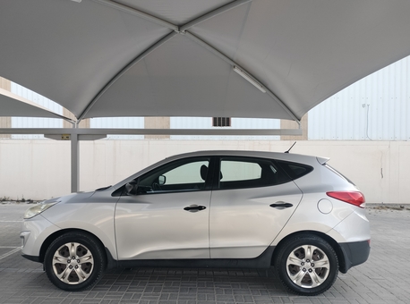 Manama, Vehicles, Cars & Trucks , Hyundai Tucson,  2014,  200000 KM,