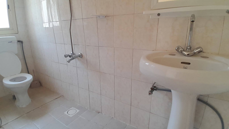 Manama, Apartments, Flats, Houses & Villas, BHD 120,  Ras Ruman:- Close To Nazih.  2Bhk Unfurnished Bd 120/- Without Ewa.(Slightly Negotiable)