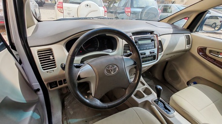Jeddah, Vehicles, Cars & Trucks , SAR 27500,  Innova 2.7 Petrol,  2012,  Automatic,  593 KM,  Innova 2.7  SUV In Excellent Condition