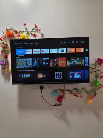 Jeddah, Electronics, SAR 800,  Toshiba Smart/LED Television &ndash; Fully Functional