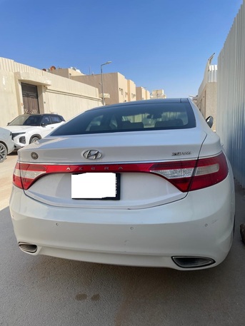 Riyadh, Vehicles, Cars & Trucks , SAR 37000,  Hyundai Azera,  2015,  Automatic,  129000 KM,  Perfect Condition, V6 Engine, Full Panoramic Moonroof & Full Options & High End