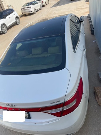 Riyadh, Vehicles, Cars & Trucks , SAR 37000,  Hyundai Azera,  2015,  Automatic,  129000 KM,  Perfect Condition, V6 Engine, Full Panoramic Moonroof & Full Options & High End