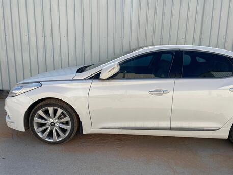Riyadh, Vehicles, Cars & Trucks , SAR 37000,  Hyundai Azera,  2015,  Automatic,  129000 KM,  Perfect Condition, V6 Engine, Full Panoramic Moonroof & Full Options & High End
