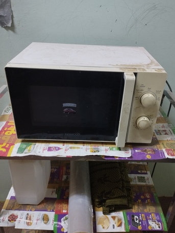 Riyadh, Household Items, SAR 250,  Iron Cupboard & Microwave
