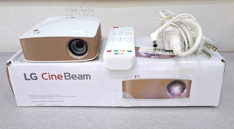 Manama, Computers, BHD 85,  LG Smart Projector Rechargeable 100" Display With Remote & Wireless Screen Sharing