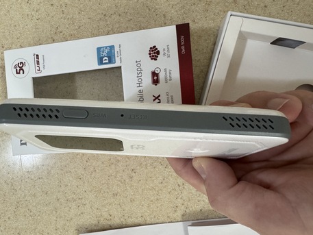 Al Huwaylat, Electronics, SAR 500,  D-Link 5G DWR-500V Portable Modem