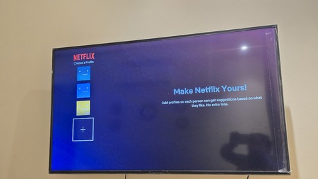 Riyadh, Appliances, SAR 800,  Samsung 49 Inch 4k Smart LED TV Like New