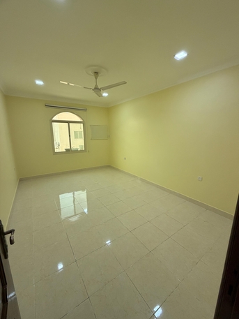 Isa Town, Apartments, Flats, Houses & Villas, BHD 300/year,  3 BR,  Flat For Rent With EAW In Isa Town