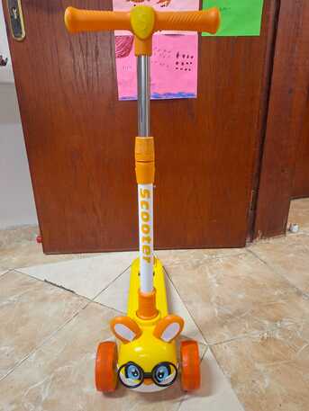 Yanbu, Toys & Games, SAR 400,  Neat & Clean Rarely Used Battery Operated Kids Car & Scooties