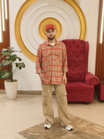 Dubai, Job Seekers, Bellboy