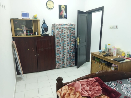 Salmaniya, Apartments, Flats, Houses & Villas, BHD 170/month,  1 BR,  1BHK SEMI FURNISHED - UNLIMITED EWA