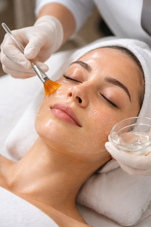 Houston, Beautician, Top Acne Facial Spa In Houston For Glowing Skin