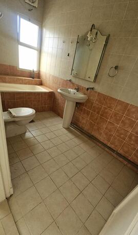 Adliya, Apartments, Flats, Houses & Villas, BHD 270/month,  3 BR,  3 Bedroom Unfurnished Flat For Rent Without Ewa