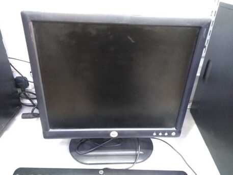 Riffa, Computers, BHD 15,  Intel Pentium 4 3.40GHz 2GB/320GB 17inch Monitor Mouse & Keyboard