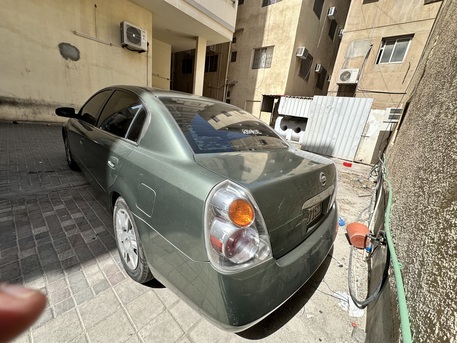 Manama, Vehicles, Cars & Trucks , BHD 800,  Nissan Altima,  2006,  Automatic,  299100 KM,    Car For Sale