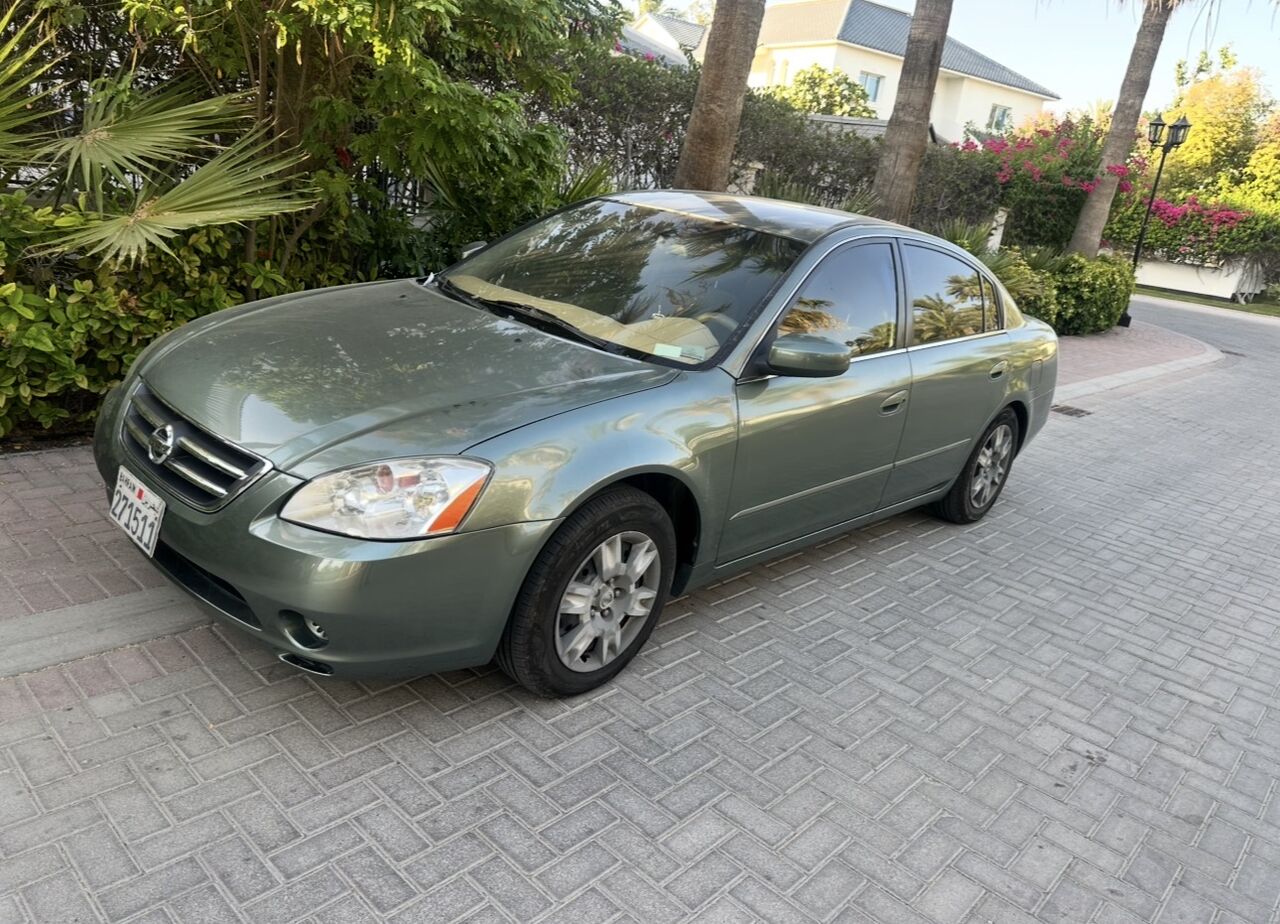Manama, Vehicles, Cars & Trucks , BHD 850,  Nissan Altima,  2006,  Automatic,  299100 KM,    Car For Sale