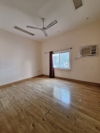 Jidhafs, Apartments, Flats, Houses & Villas, BHD 150/month,  2 BR,  Apartment For Rent In Tashan Area