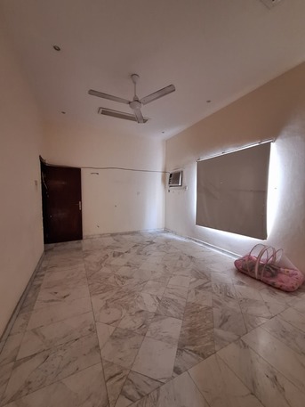 Jidhafs, Apartments, Flats, Houses & Villas, BHD 150/month,  2 BR,  Apartment For Rent In Tashan Area