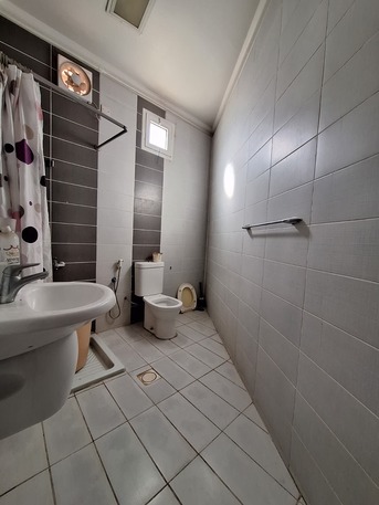 Jidhafs, Apartments, Flats, Houses & Villas, BHD 150/month,  2 BR,  Apartment For Rent In Tashan Area