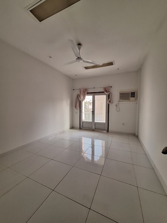 Jidhafs, Apartments, Flats, Houses & Villas, BHD 140/month,  2 BR,  Apartment For Rent In Tashan Area