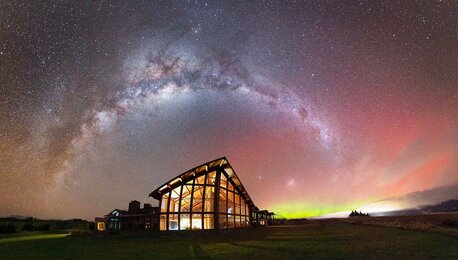 Auckland, Travel, Places To Stay In TeAnau Near Milford Sound And Fiordland Attractions