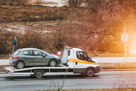 New York, Automotive, Reliable Flatbed Towing In Orlando | Adam Towing & Recovery
