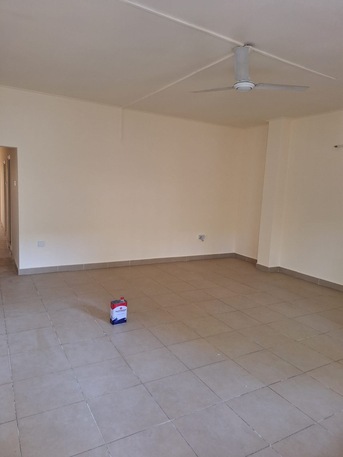 Manama, Apartments, Flats, Houses & Villas, BHD 250/month,  2 BR,  130 Sq. Meter,  Tashan Area 2 Bedroom Unfurnished Flat Available In A Compound
