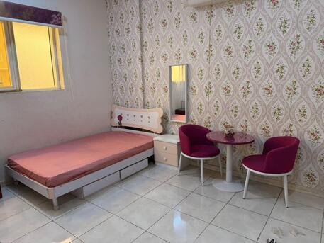 Al Aziziyah, Furniture, SAR 200,  Glass Top Round Table With 2 Cushion Chair Set