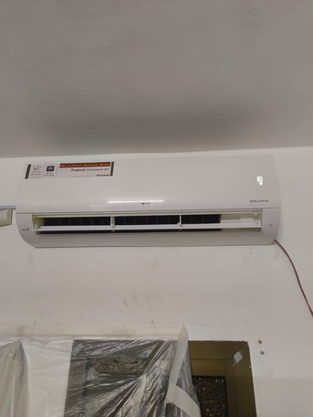 Al Malaz, Air Conditioners, SAR 1200,  LG Dual Inverter  Split AC 1 - 3 Ton - Excellent Cooling - Slightly Used