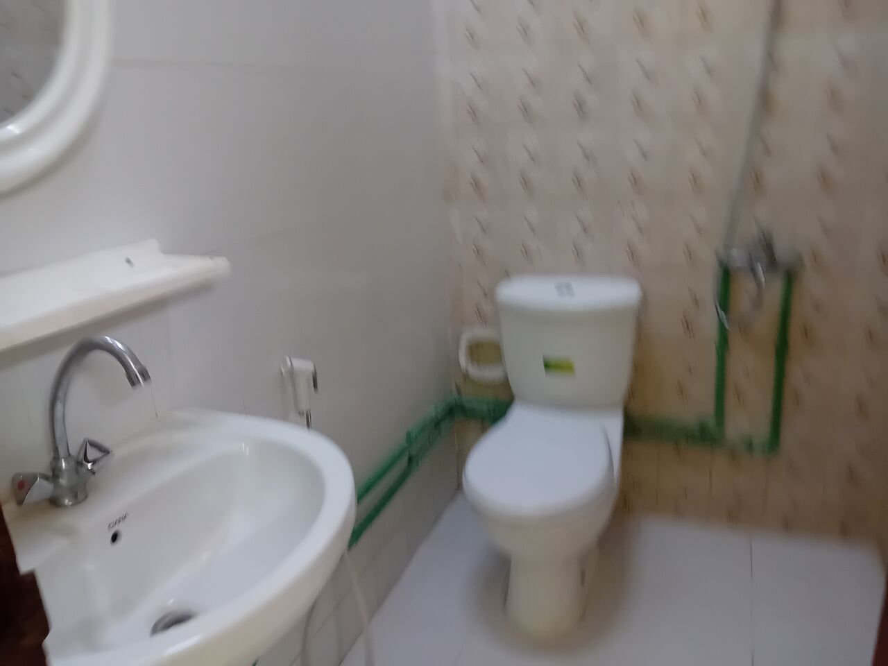 Adliya, Rooms for Rent, Adliya, In A Shearing Flat 2 Big Room Available