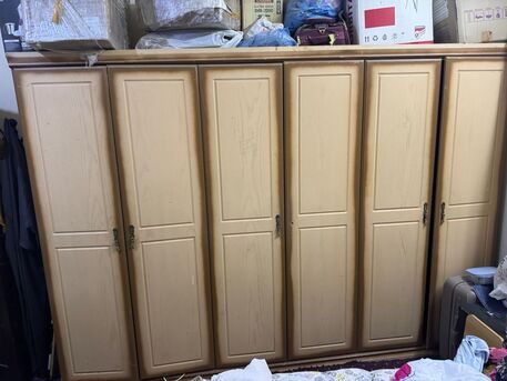 Al Murabba, Furniture, SAR 150,  Household Items On Sale: A/C, Bed, Wardrobe & Dressing Table.