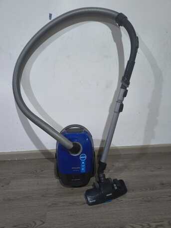 Al Murabba, Electronics, SAR 340,  Vacuum Cleaner - Philips 2000W