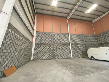 Manama, Warehouses, BHD 3,  Warehouse For Rent For Caroentry Or Storeage