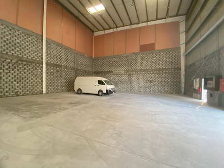 Manama, Warehouses, BHD 3,  Warehouse For Rent For Caroentry Or Storeage