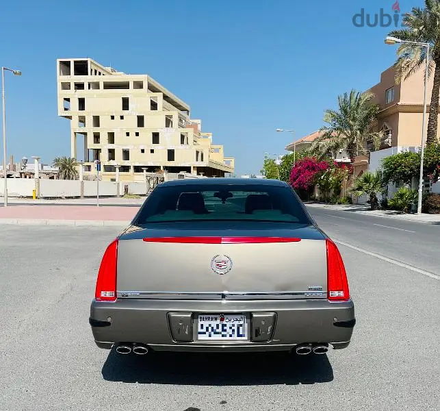 Hoora, Vehicles, Cars & Trucks , BHD 3250,  Cadillac DTS,  2011,  Automatic,  73000 KM,   Luxury Vintage Car Run Only 73,000km For Sale