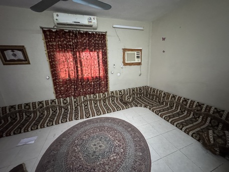 Hara, Appliances, SAR 150,  Arabic Majlis Seating For Sale