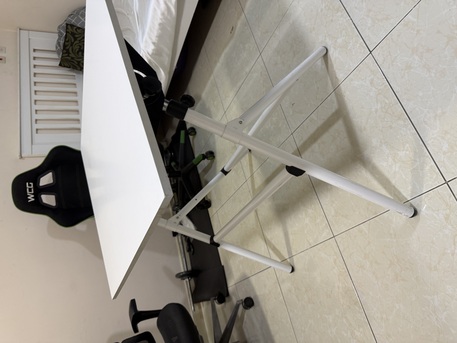 Khobar, Items Wanted, Computer And Arts Table