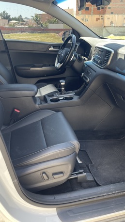 Jeddah, Vehicles, Cars & Trucks , SAR 47000,  Kia Sportage,  2019,  Automatic,  190000 KM,  For Sale:   Diesel 2000