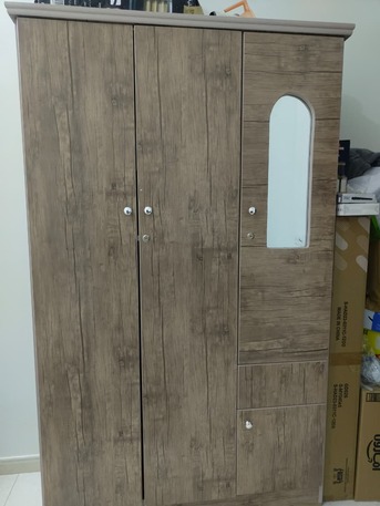 Riyadh, Furniture, SAR 1200,  Total Room Single Room Badroom Set With 3 Sofa Set  I Will Give Delivery Charge 200 SR