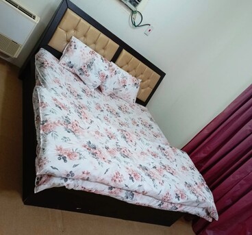 Riyadh, Furniture, Queen Size Bed With Mattress - Free