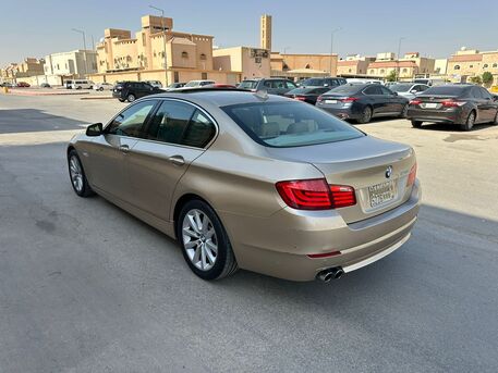Riyadh, Vehicles, Cars & Trucks , SAR 40000,  BMW 523i,  2011,  Automatic,  129000 KM,    Fully Loaded With Sunroof For Sales (Accident Free) N Low Odo
