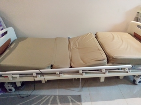 Riyadh, Furniture, SAR 2500,  Electric Medical Bed Waterproof Mattress For Needy Person