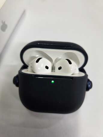 Riyadh, Mobile Phones, SAR 400,  Apple AirPods 4 With Active Noise Cancellation