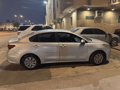 Riyadh, Vehicles, Cars & Trucks , SAR 25000,  Kia Rio,  2019,  Automatic,  200000 KM,    For Sale