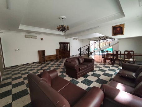 Hidd, Apartments, Flats, Houses & Villas, BHD 400/year,  3 BR,  Hidd:- 3Bhk Duplex Semifurnished Villa On Rent With Swimming Pool..