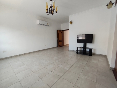 Hidd, Apartments, Flats, Houses & Villas, BHD 400/year,  3 BR,  Hidd:- 3Bhk Duplex Semifurnished Villa On Rent With Swimming Pool..