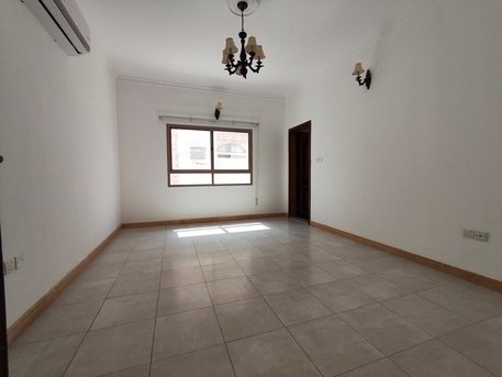 Hidd, Apartments, Flats, Houses & Villas, BHD 400/year,  3 BR,  Hidd:- 3Bhk Duplex Semifurnished Villa On Rent With Swimming Pool..