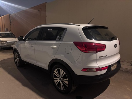 Olaya, Vehicles, Cars & Trucks , SAR 42000,  Kia Sportage,  2015,  Automatic,  147000 KM,    White | 2.0L | Mint Condition | 147K KM | SAR 42,000
